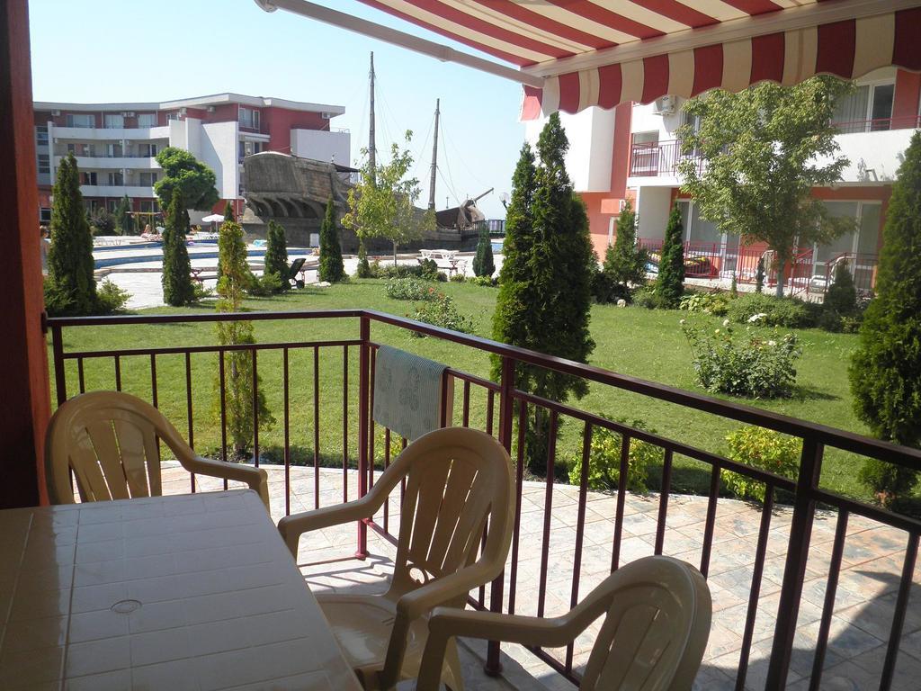 Private Apartments In Privilige Fort Beach Elenite Kültér fotó